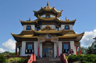 Що таке храм: Від значення до ролі в сучасному суспільстві