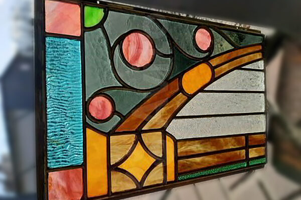 Вітражі: історія, техніки та їх використання в сучасному дизайні
