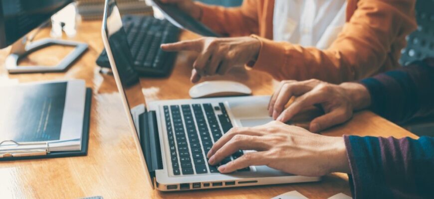 Аутстафінг: Як Оренда Співробітників Впливає на Сучасний Ринок Праці