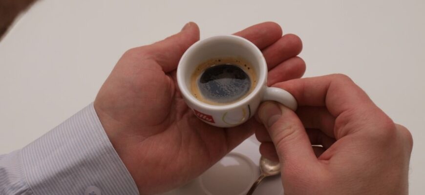 Ристрето: Історія Стислого, Але Великого Смаку у Вашій Чашці