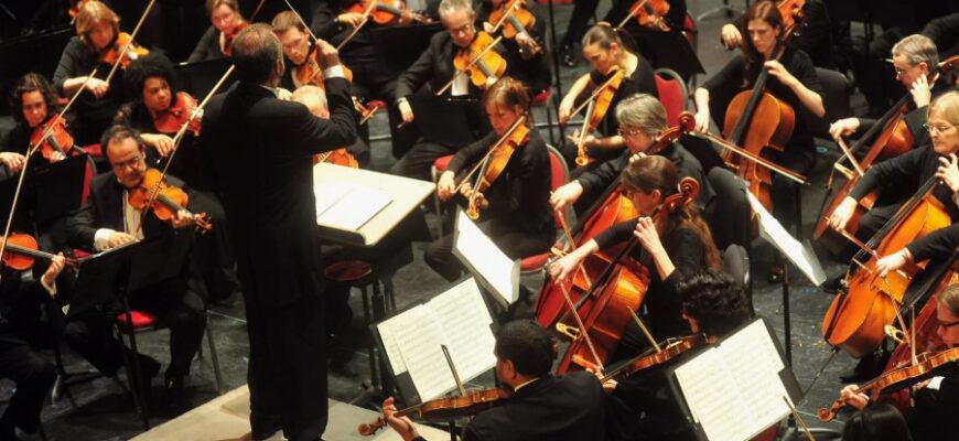 Симфонія: зрозуміти основи та історію розвитку музичного жанру