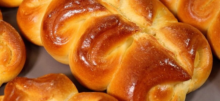 Що таке часопис: визначення, функції та роль у сучасному суспільстві