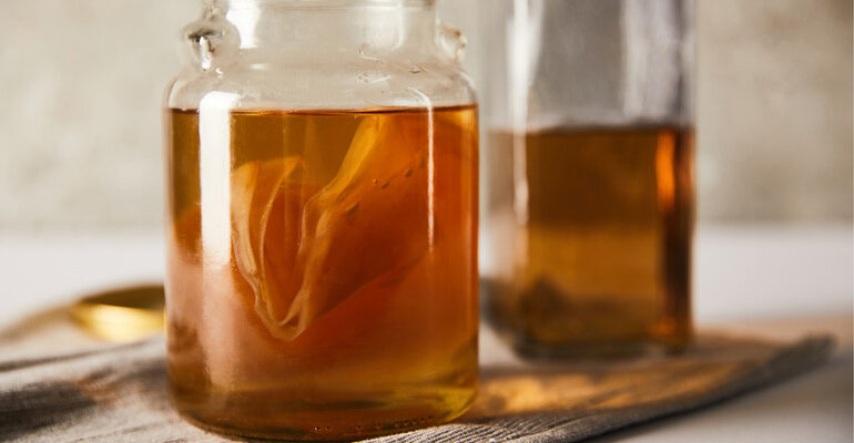 Що таке комбуча: користь, властивості та особливості приготування