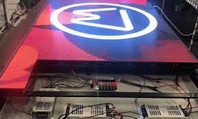 Дисплей: Визначення, функції та основні типи для сучасних пристроїв