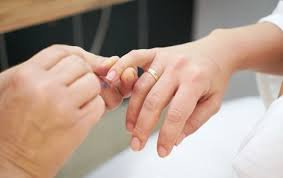 Корекція нігтів: Професійні поради для ідеального манікюру