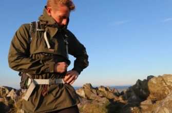 Анорак: что это за куртка и почему она так популярна сегодня?