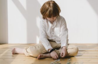 Что такое аутизм: причины, симптомы и методы поддержки детей