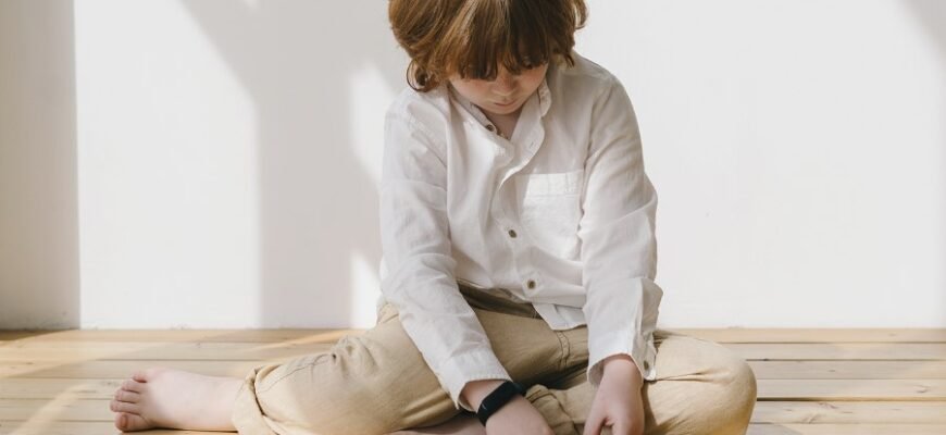 Что такое аутизм: причины, симптомы и методы поддержки детей