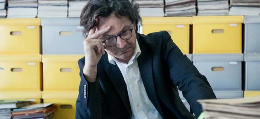 Бюрократия: определение, функции и влияние на общество и бизнес