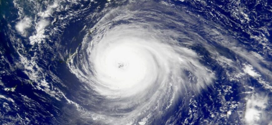 Циклон: Обзор, Причины Возникновения и Влияние на Погоду