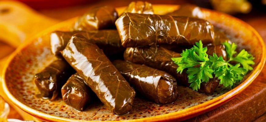 Что такое долма: традиционные рецепты и секреты приготовления блюда