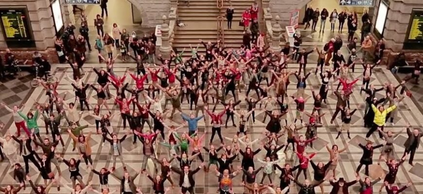 Флешмоб: понятие, истоки и особенности массового явления