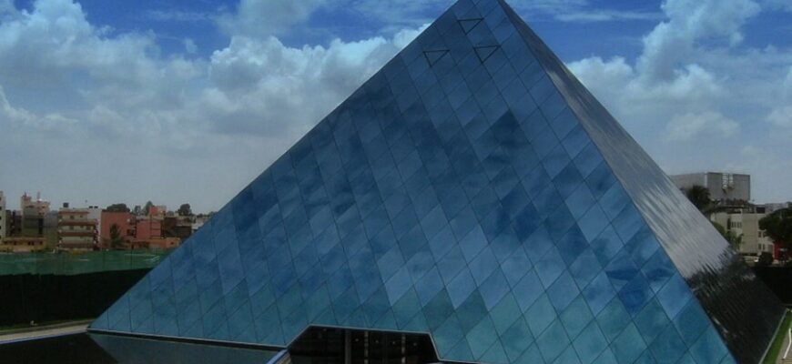 Тетраэдр: определение, ключевые свойства и примеры фигур