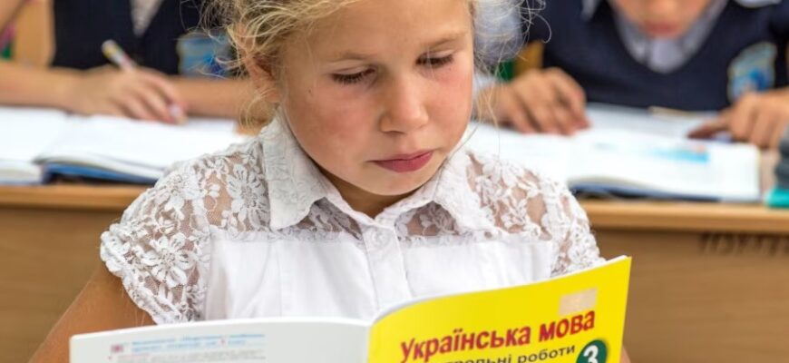 Украинизация: как и зачем происходит процесс украинизации в стране