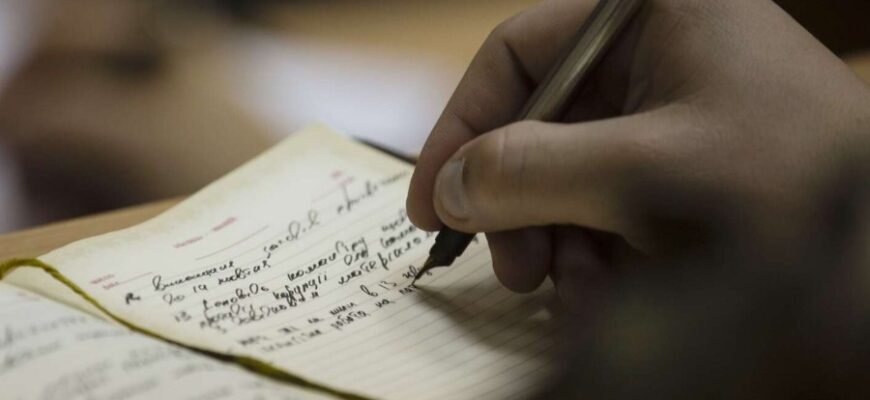 Свободный стих: Что это и как понять поэзию без рифм и ритма?