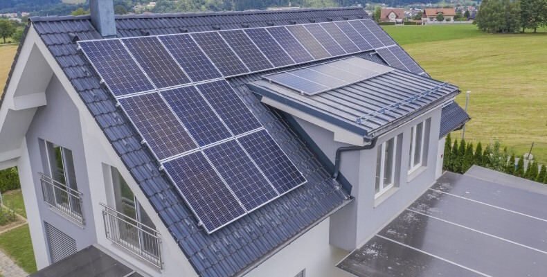 Як перейти на сонячну енергію та реально зекономити: практичний гід для дому