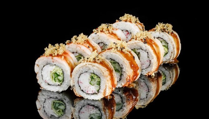 суші в EatSushi