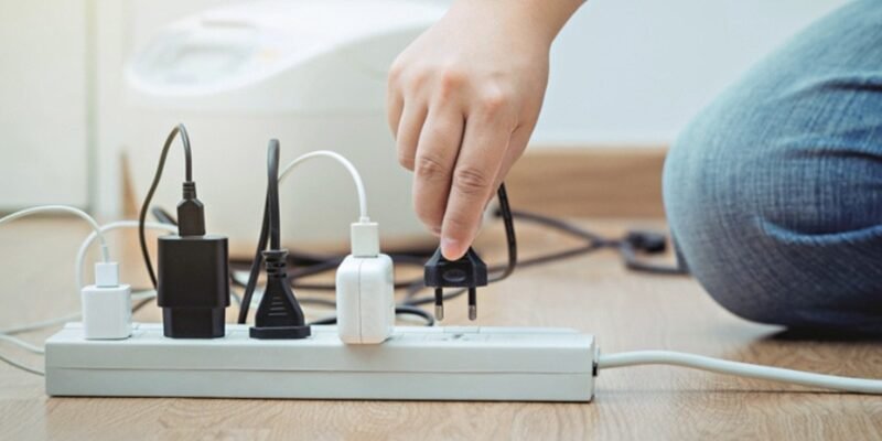 Стабілізатор напруги – як обрати якісний прилад для будинку чи підприємства