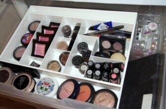 Порядок на робочому столі beauty-майстра: як організувати косметику та інструменти