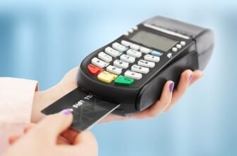 Як правильно користуватися кредитною карткою та не переплачувати відсотки